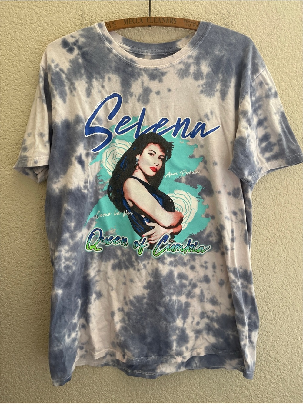 Selena Queen of Cumbia Tie Dye T Shirt Women’s Size Large